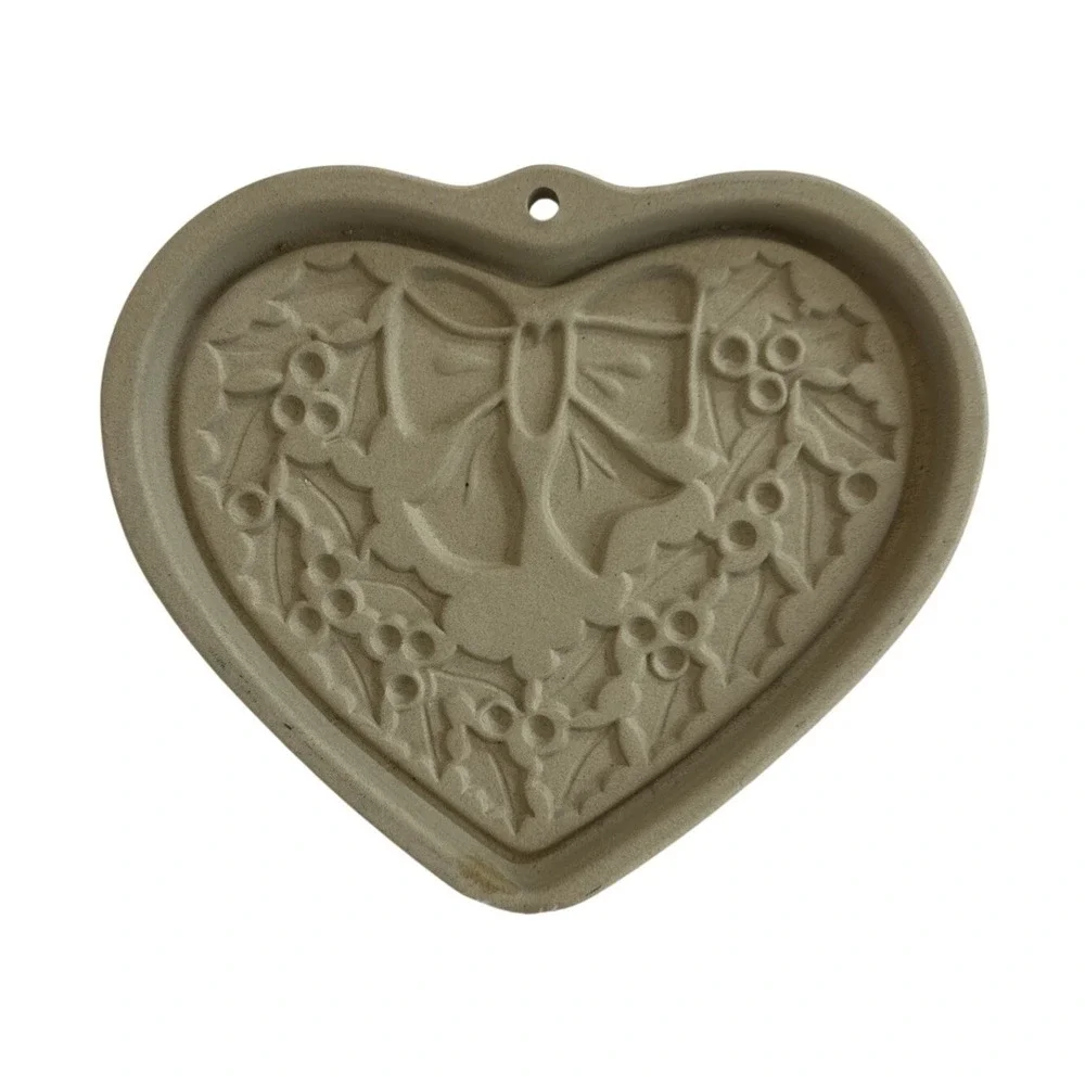Pampered Chef Stoneware‎ Winter Wreath Heart Cookie Cutter 2003 Limited Edition
